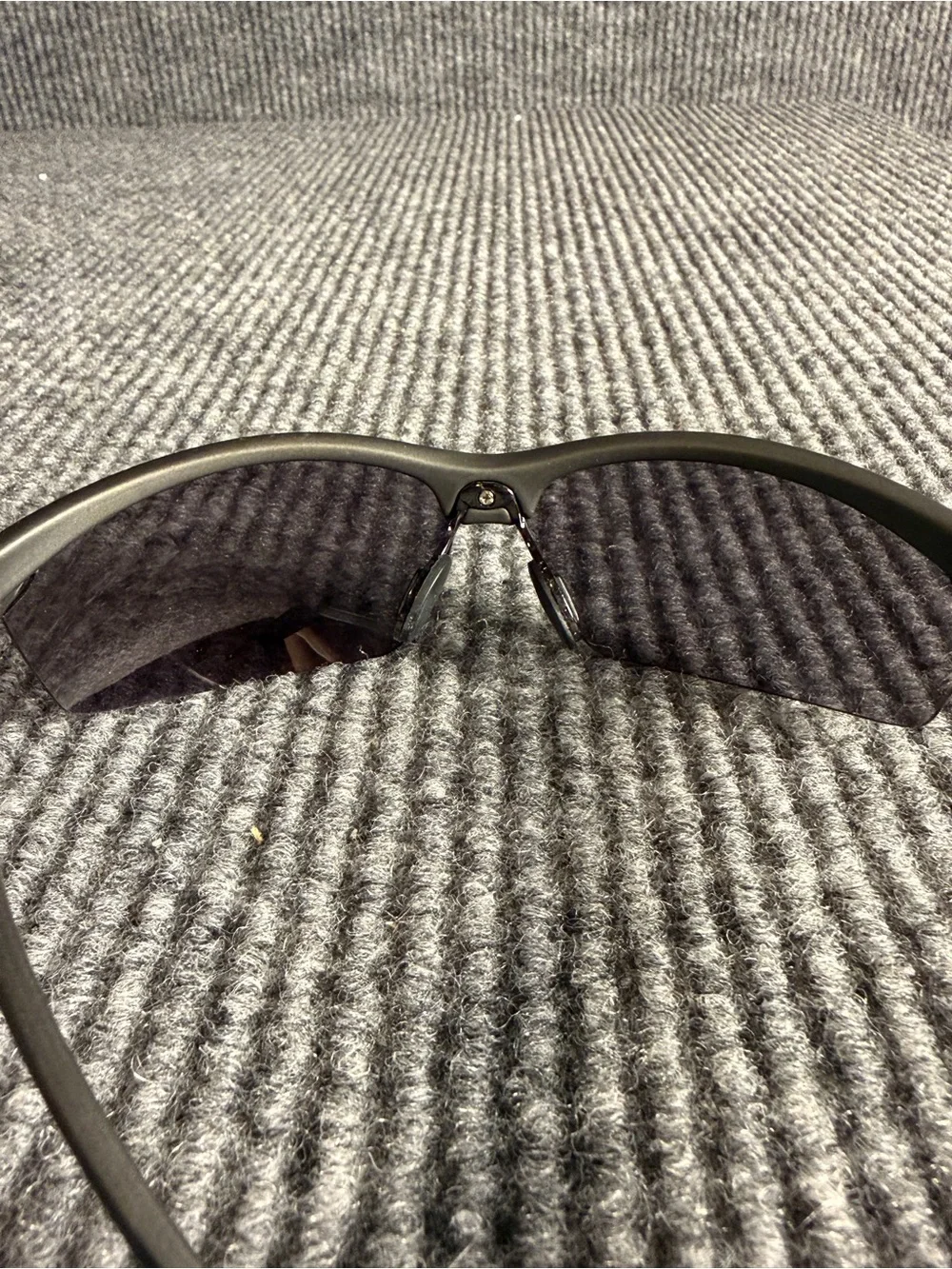 Foster Grant Semi-Rimless Sport Sunglasses – Matte Gray Wrap Frames
